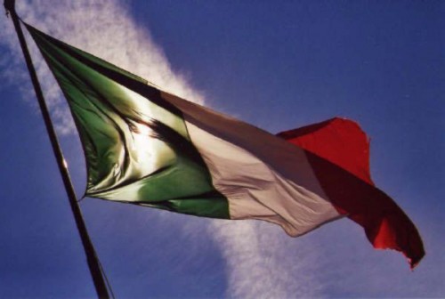 bandiera-italiana-cielo.jpg